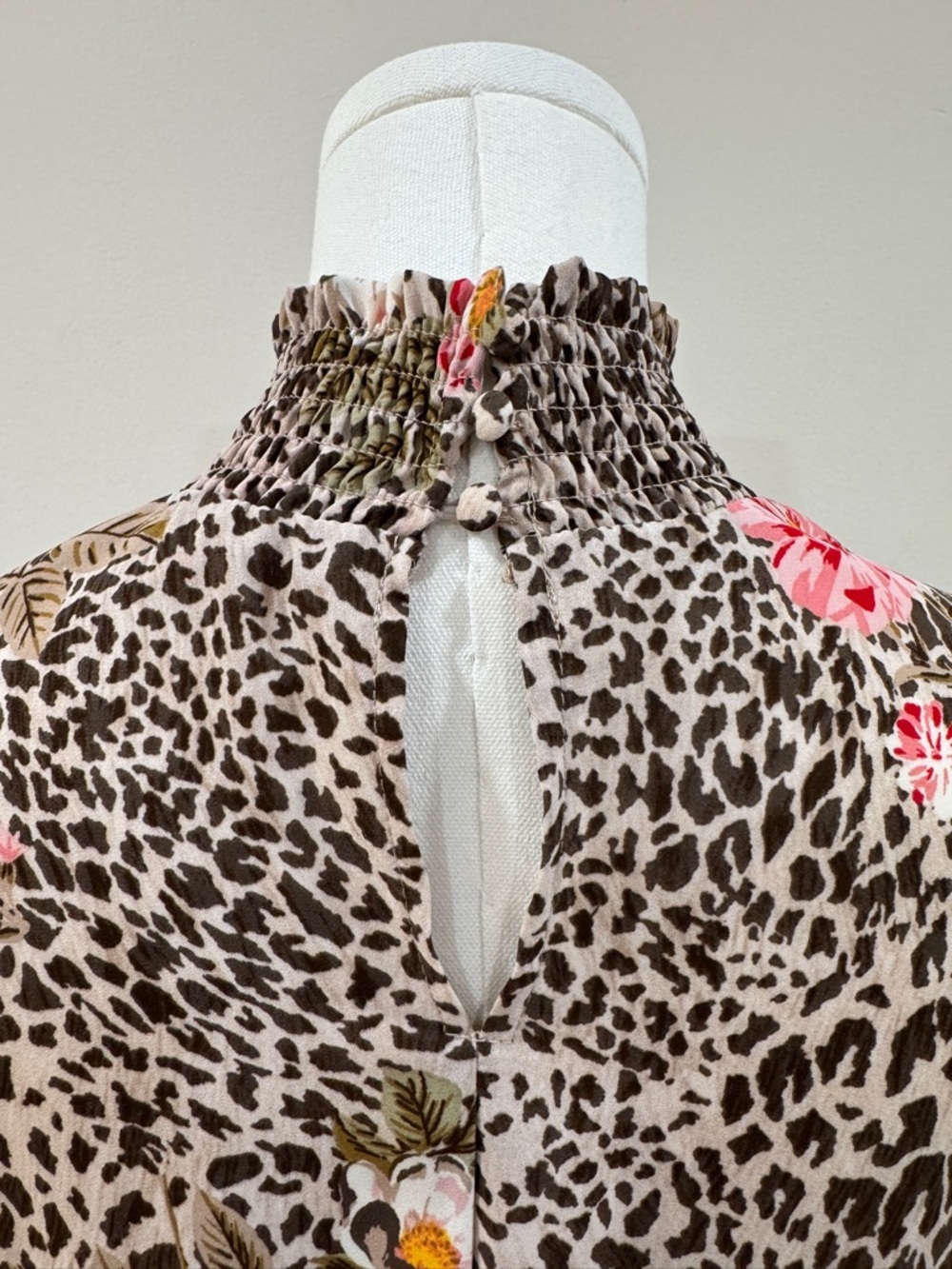 Nanette Lepore Smocked Foral Leopard Print Midi Dress Size 10 - Picture 6 of 9